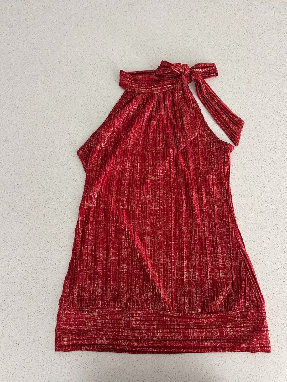 Heart Soul- Sleeveless Tie Neck Red Gold Sparkle Accordion Cocktail Blouse, M